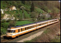 Une ETG entre Lyon et Grenoble, avant l'lectrification de la ligne (1984 - JL Poggi)
